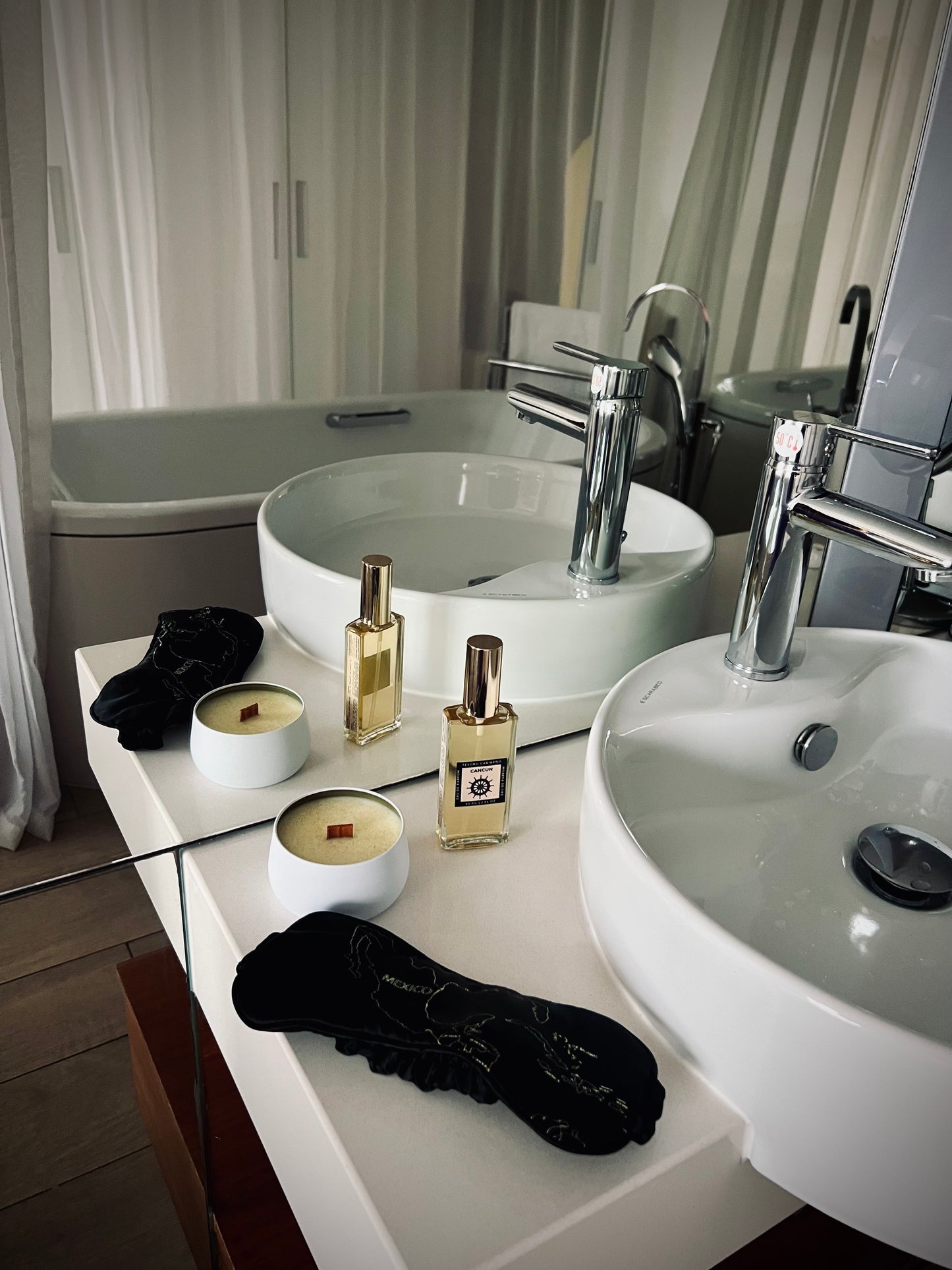 Set 2 Velas +perfume+ Antifaz de Seda Natural + Bolsita